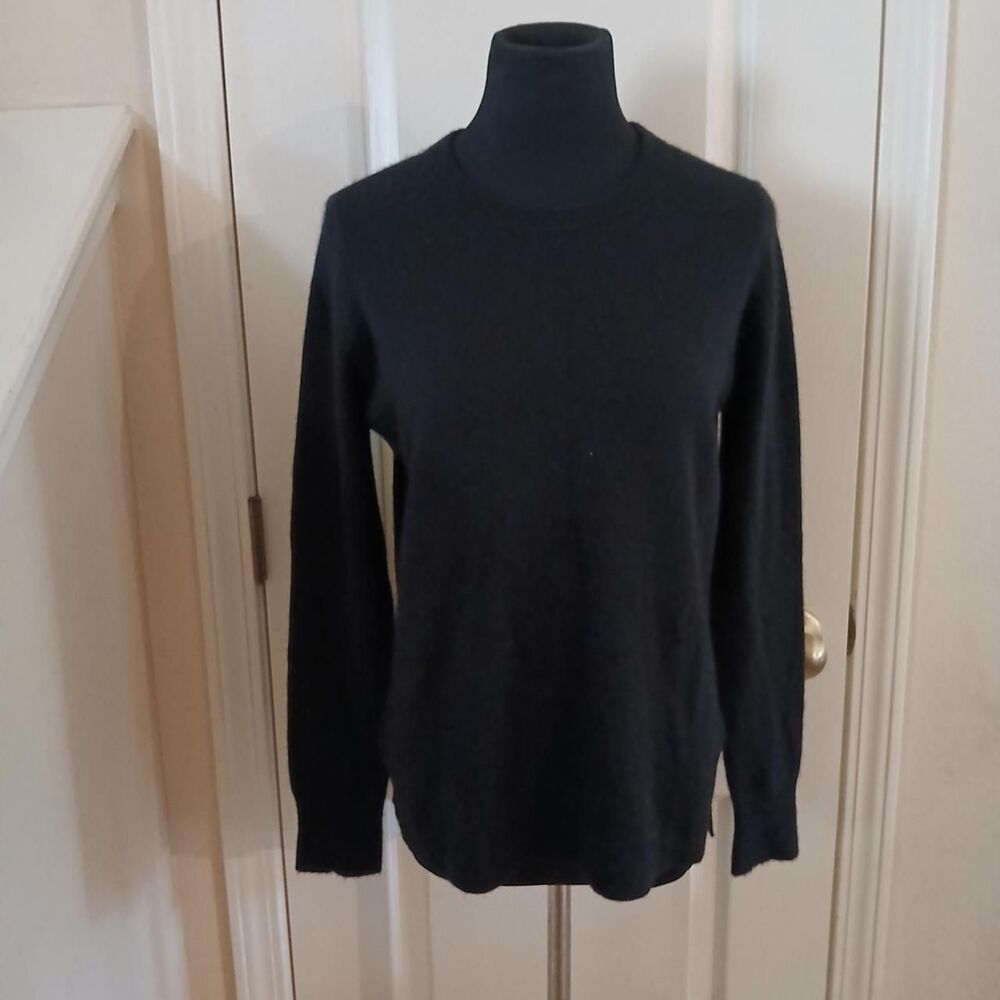 Halogen Black 100% Cashmere Turtleneck Sweater M Old Money Quiet Luxury Staple